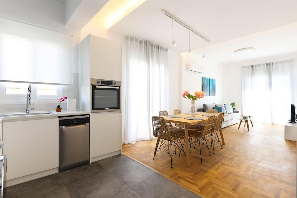 Blue Delta Apartment Palaio Faliro Athen Exterior foto