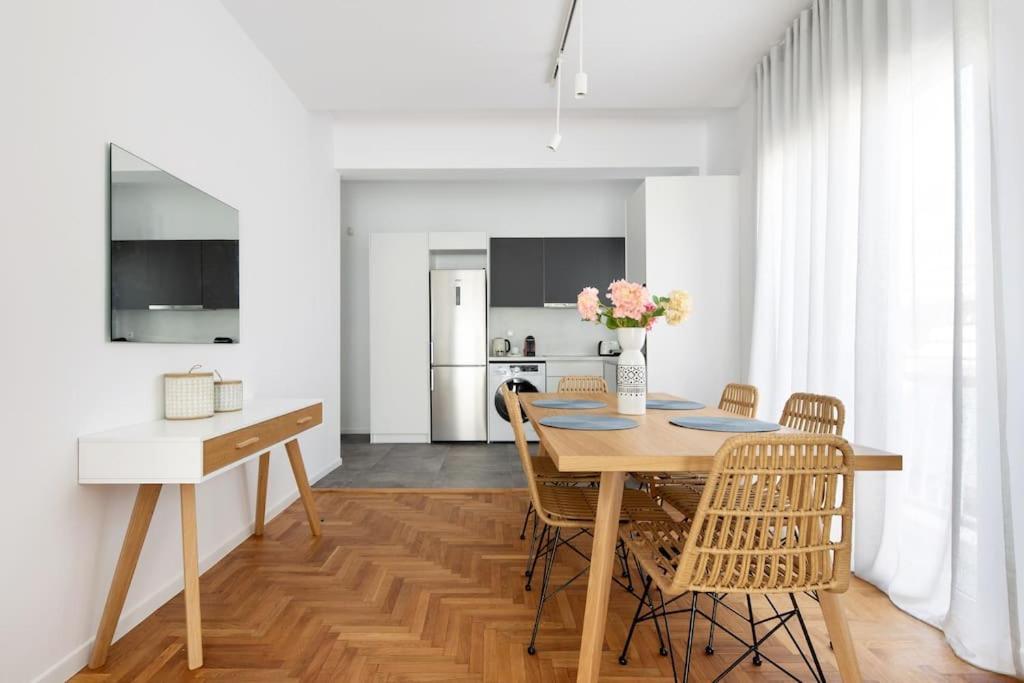 Blue Delta Apartment Palaio Faliro Athen Exterior foto
